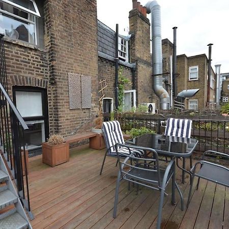 לונדון Cheerful 2 Bed Home With Terrace In Central Camden מראה חיצוני תמונה